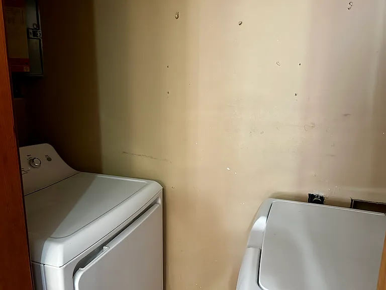 723 Bearling St — Photo 10
