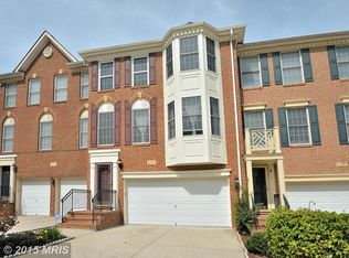 4025 Royal Lytham Dr, Fairfax, VA 22033