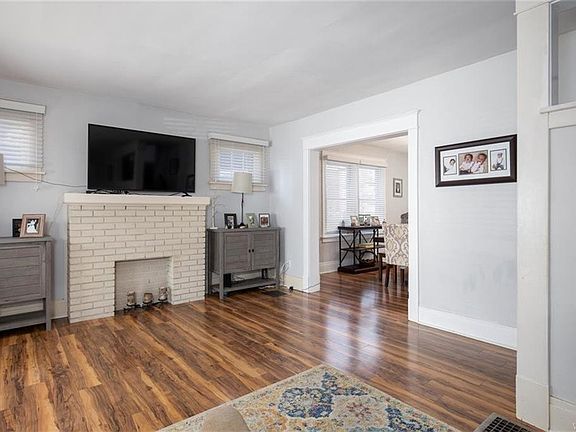 2nd image of 244 Villa Ave