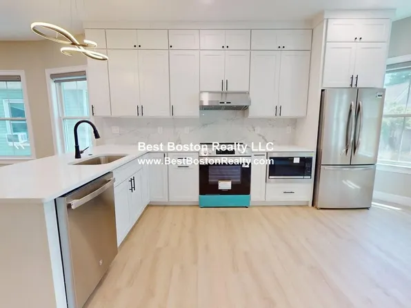 231 Highland Ave, Somerville, MA