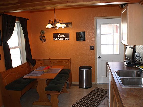 5th image of 4432 Addington Dr