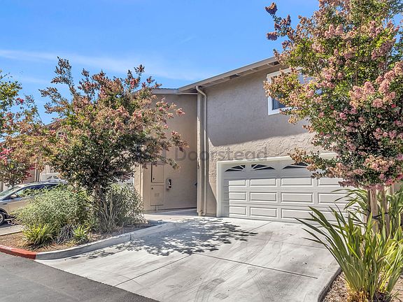 2nd image of 1362 Casa Ct