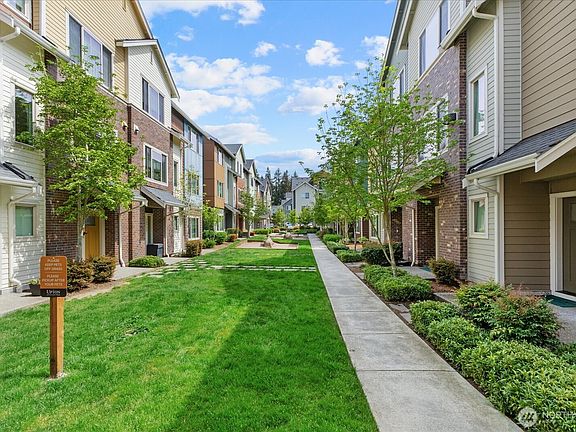 3rd image of 15722 NE 14th Terrace