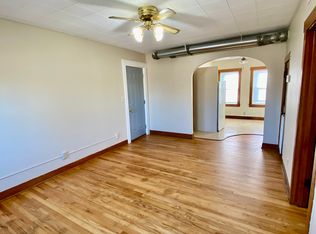 2827 N 53rd St #201, Lincoln, NE 68504
