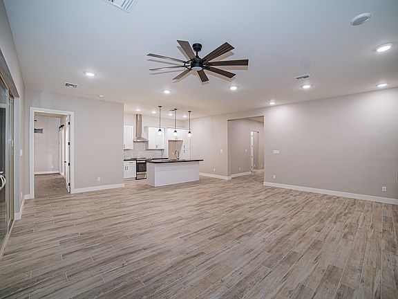 3rd image of 12684 E 51st St