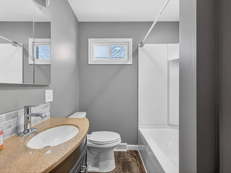 614 Park Ave — Photo 27