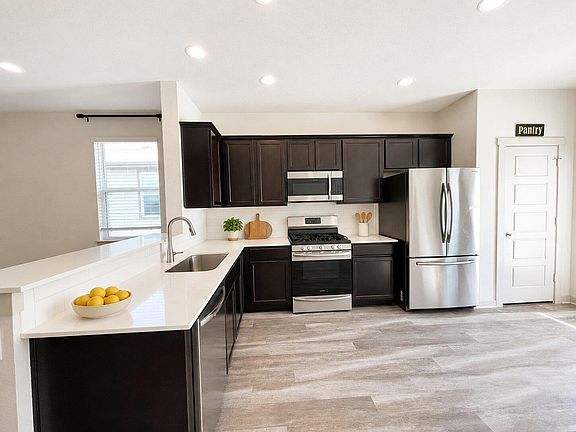 5th image of 8125 Linnie Ln