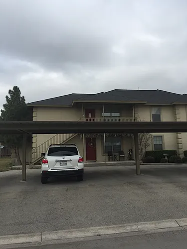 121 Ramon Cardenas Dr #B Photo 1
