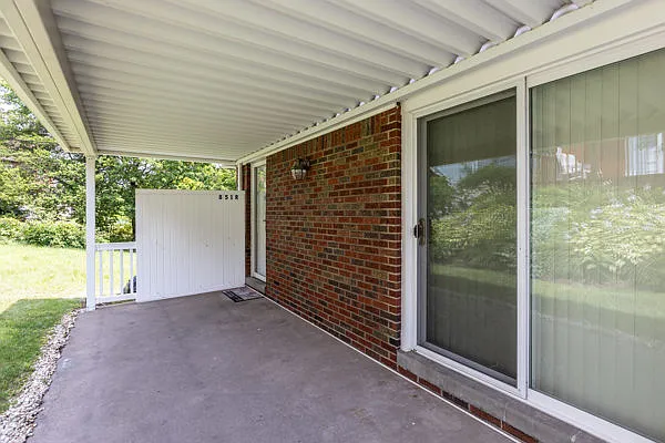 851 Florence Ave #2 — Photo 5