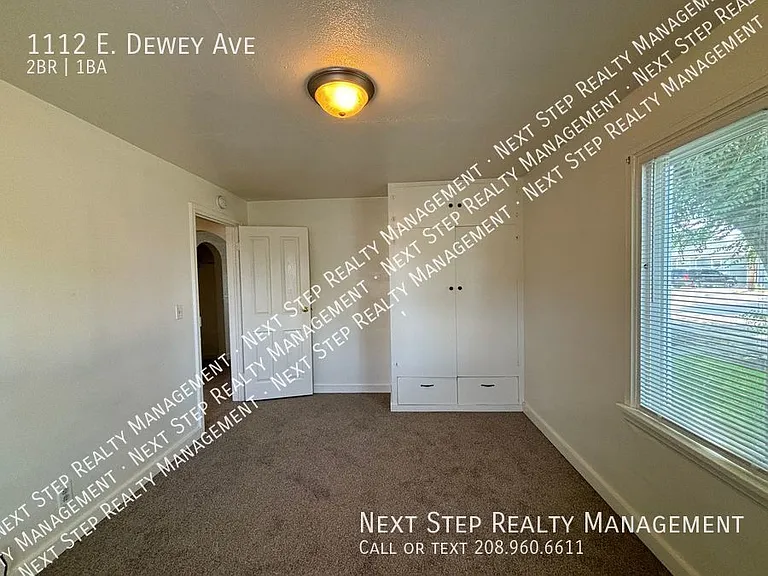 1112 E Dewey Ave — Photo 10