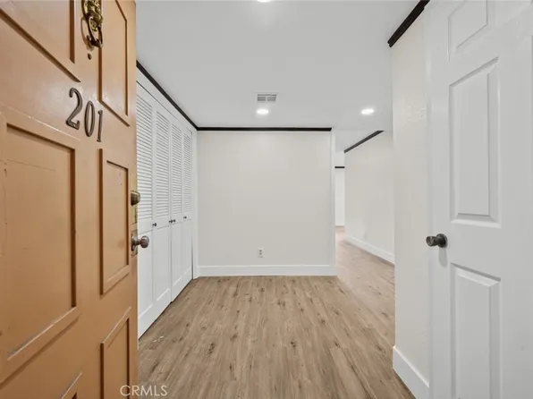 1745 Holly Dr APT 201, Glendale, CA 91206