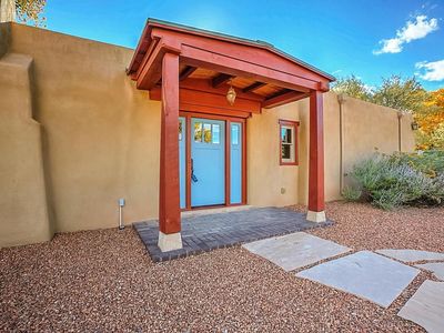 330 Rincon Rd, Corrales, NM, 87048