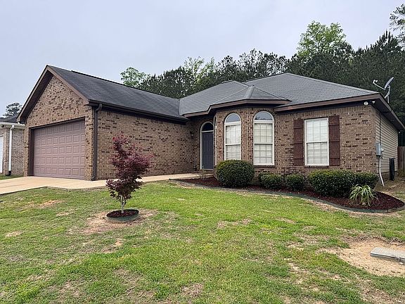 2nd image of 5208 Blackstone Ln