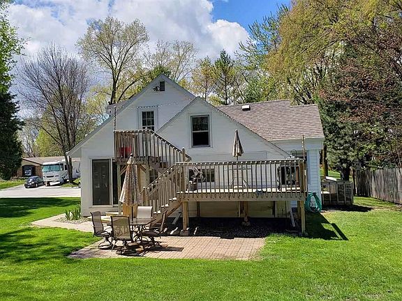 Rear view of this great property
