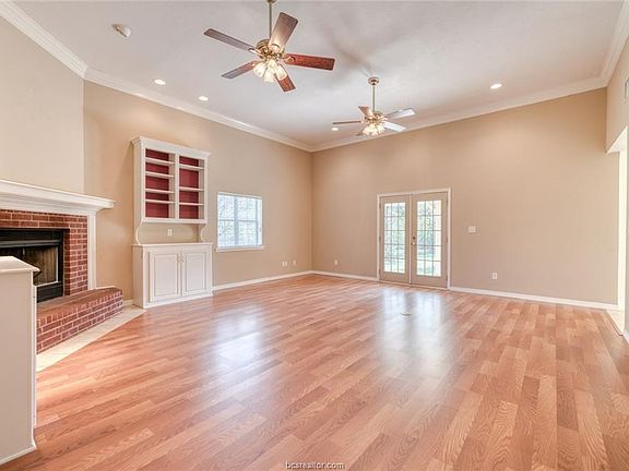 5th image of 1606 Eastridge Ln