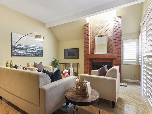 3rd image of 248 W Loraine St Unit 109