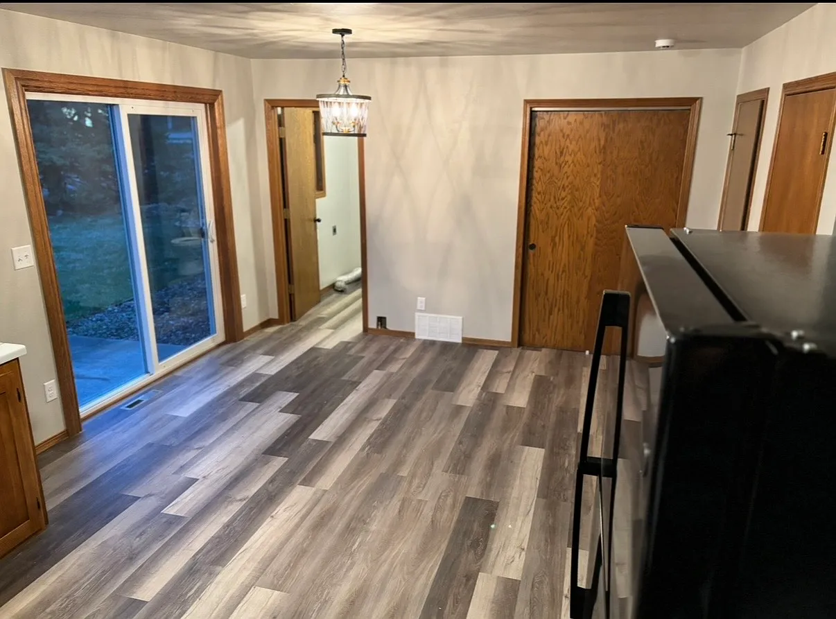 2 bed, 1.5 bath, 1300 sqft, $1,400 — Photo 1