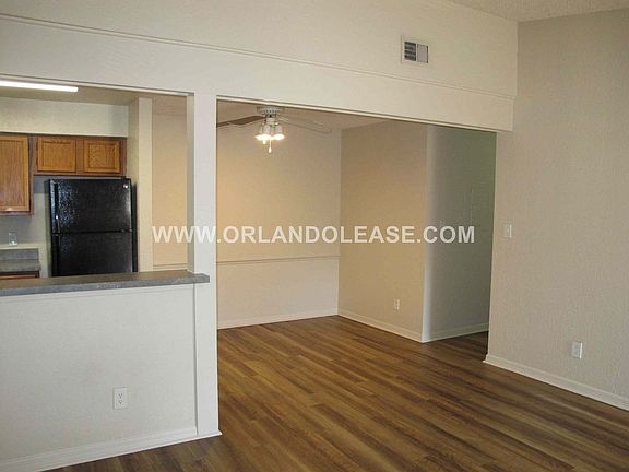 2nd image of 2918 Antique Oaks Cir #26