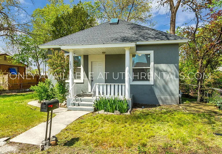 1032 S Jeremy St — Photo 1