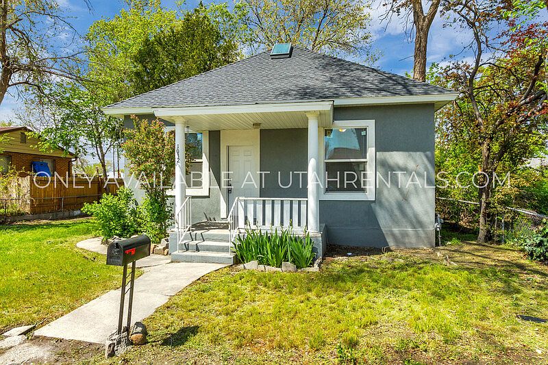 1st image of 1032 S Jeremy St