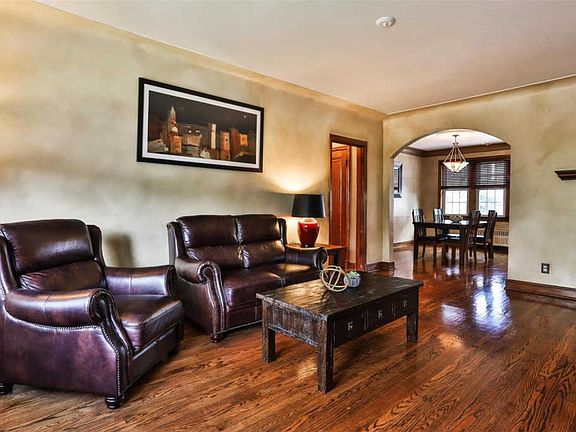 5th image of 8100 Delmar Blvd APT 2E
