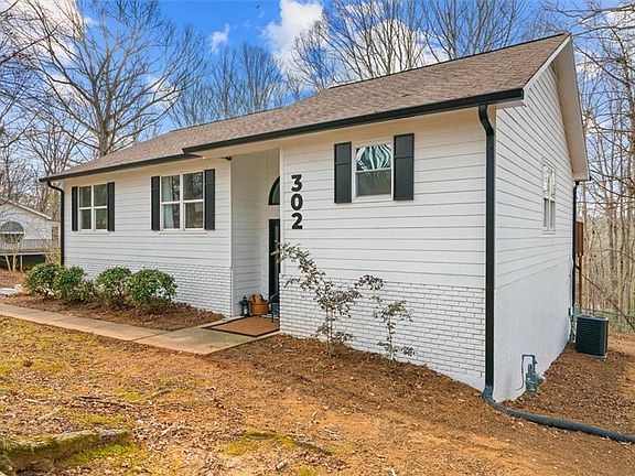 2nd image of 302 Indian Forest Rd