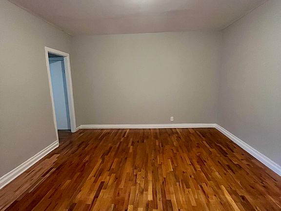 2nd image of 712 E 27th St #2L
