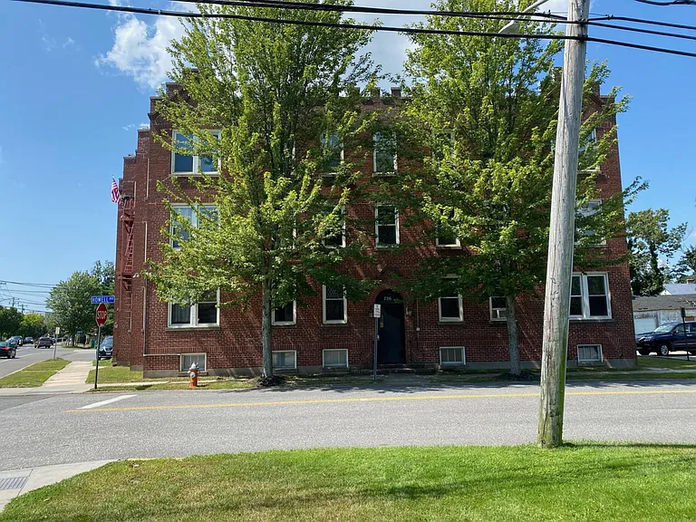 Fairfield Town Centre at Riverhead — Photo 12