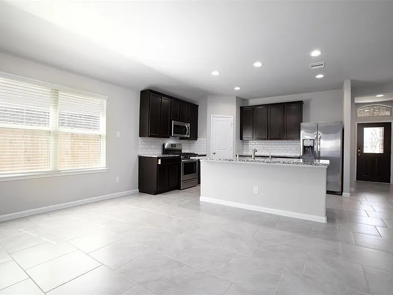 18435 Grayson Bluff Way — Photo 5