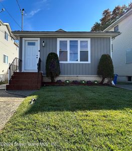 368 Grimsby St, Staten Island, NY, 10306