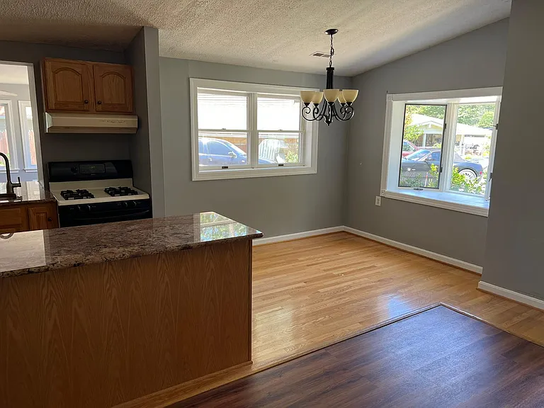 219 Saint James Dr — Photo 6