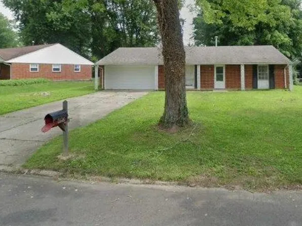 4450 Knob Hill Dr, Bellbrook, OH 45305