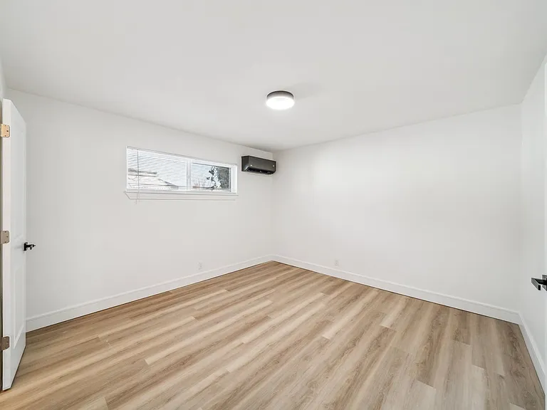 ONYX at 1316 Quincy — Photo 6
