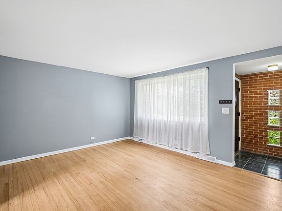 2nd image of 221 Dodge Ave #B
