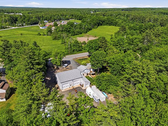 3rd image of 92 Maine 236