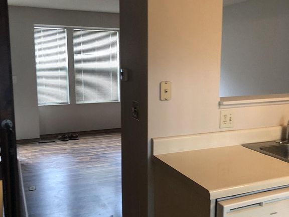 4th image of 7921 Barkwood Dr