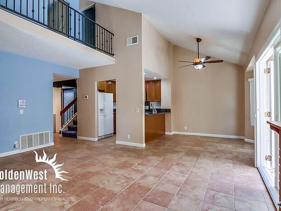 3rd image of 1633 Manzana Way