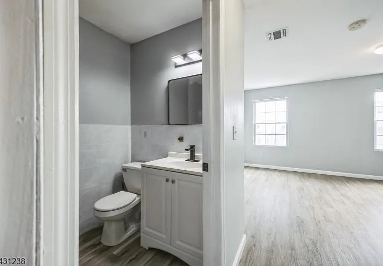 708 Ocean Ave — Photo 16