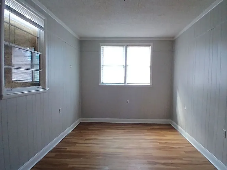 3614 Steele St — Photo 7