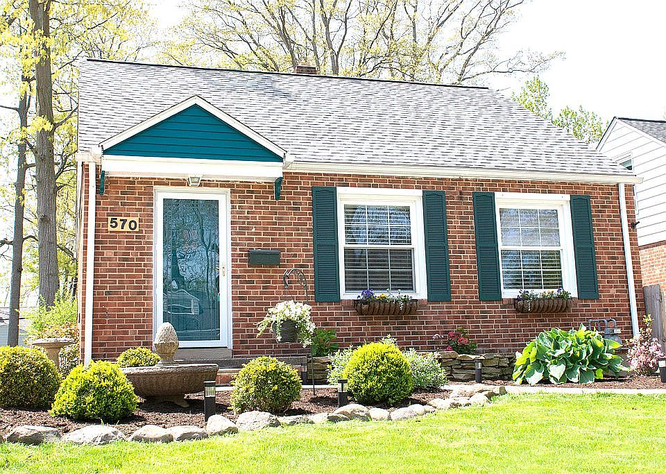 1st image of 570 Huntmere Dr