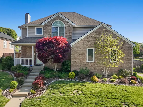 4616 Forest Lake Cir, Lexington, KY 40515