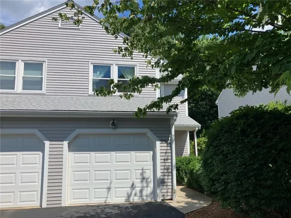 154 Bear Hill Rd APT 204, Cumberland, RI 02864