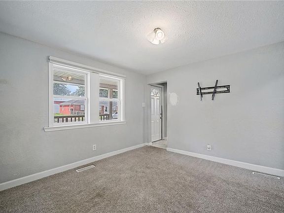 4th image of 112 Nicholson St