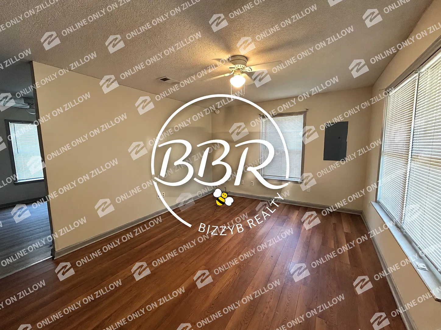 3 bed, 1.5 bath, 1073 sqft, $1,050 — Photo 2