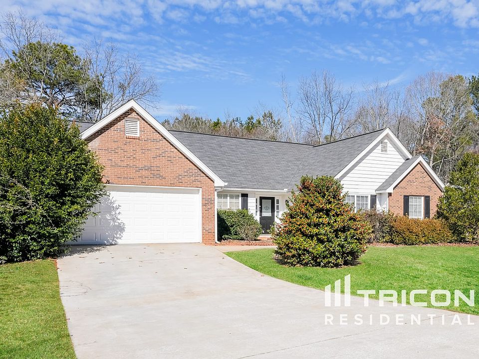 1st image of 2414 Scarlet Ln SE