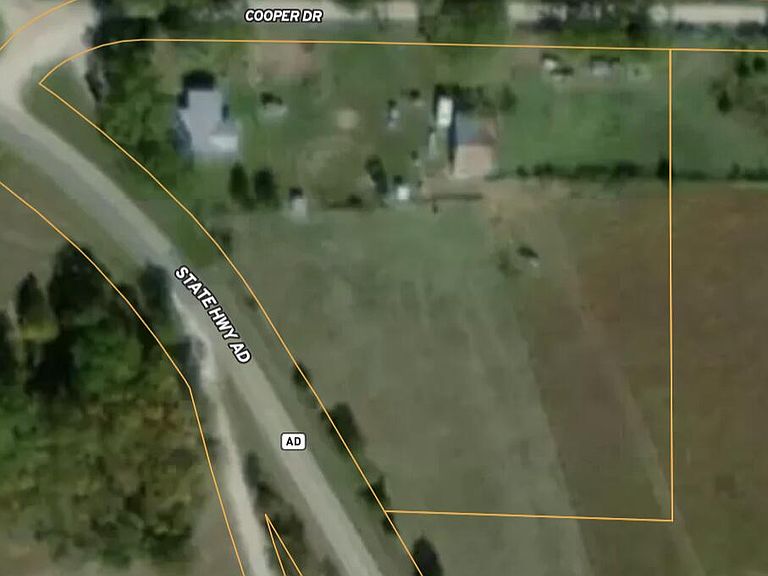 Listing photo 4