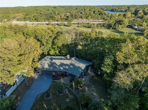 3 Fenchurch Ln, Bella Vista, AR 72715
