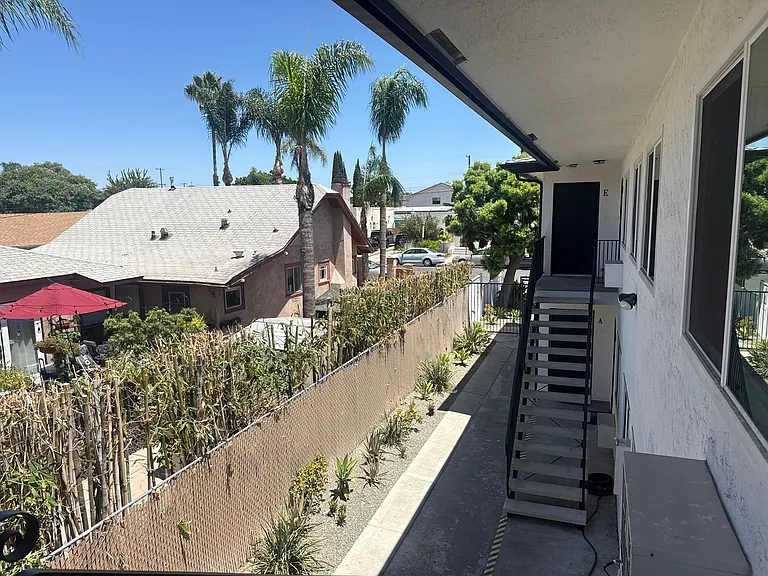 4542 Felton Ave — Photo 12