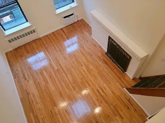 Rented by Chartwell Manhattan Realty | media 17