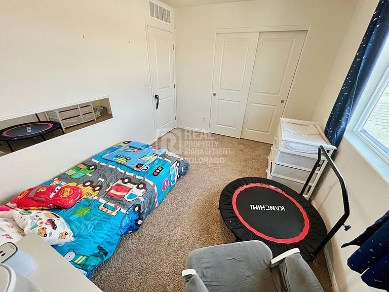 7104 Vermillion St — Photo 14